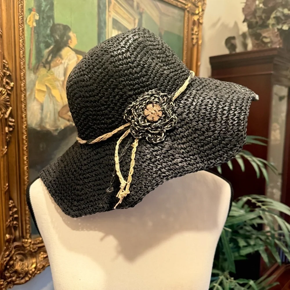Ladies, floppy, black and brown hat with floral design one size excellent cond